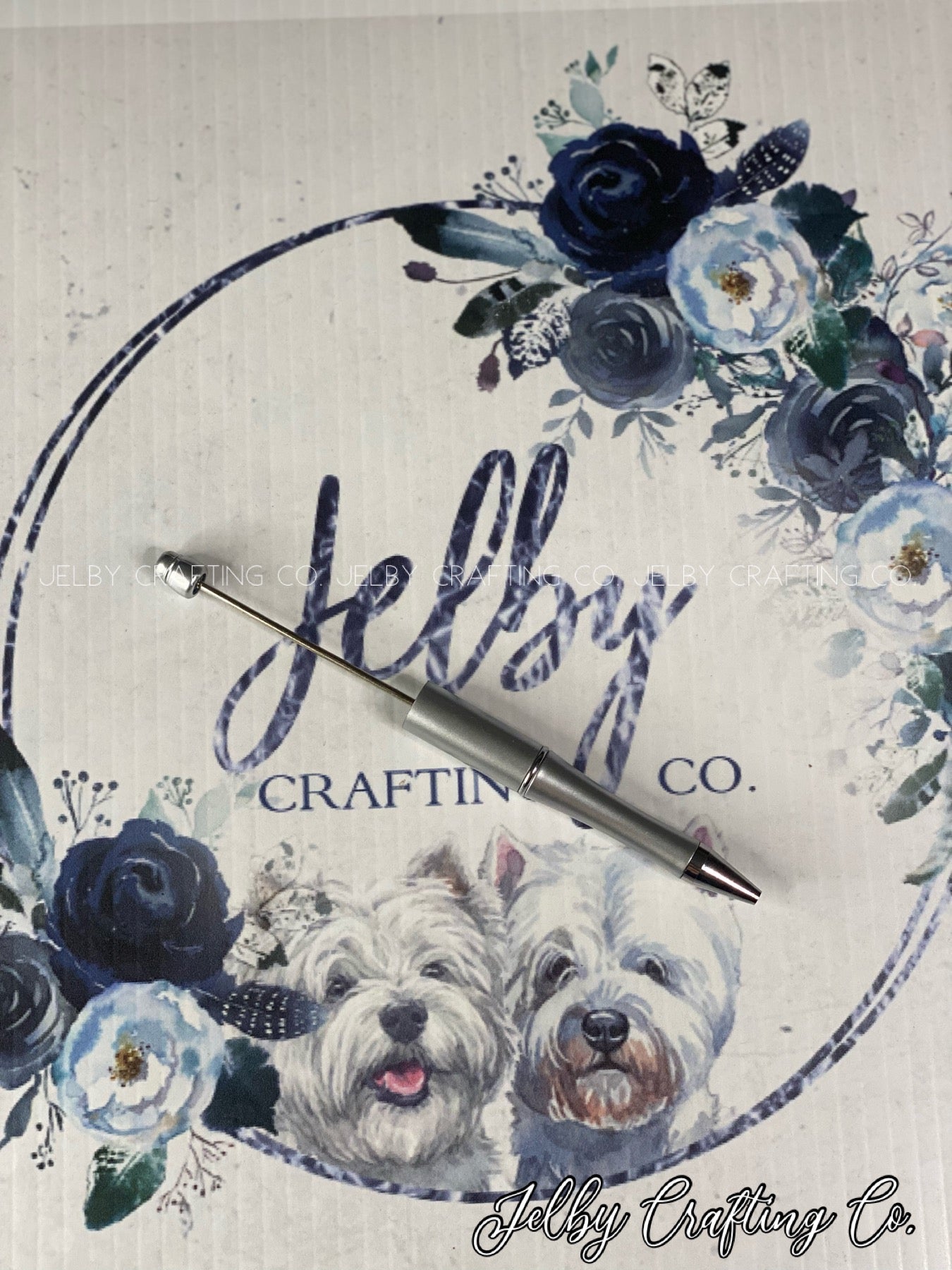Beadable plastic pen