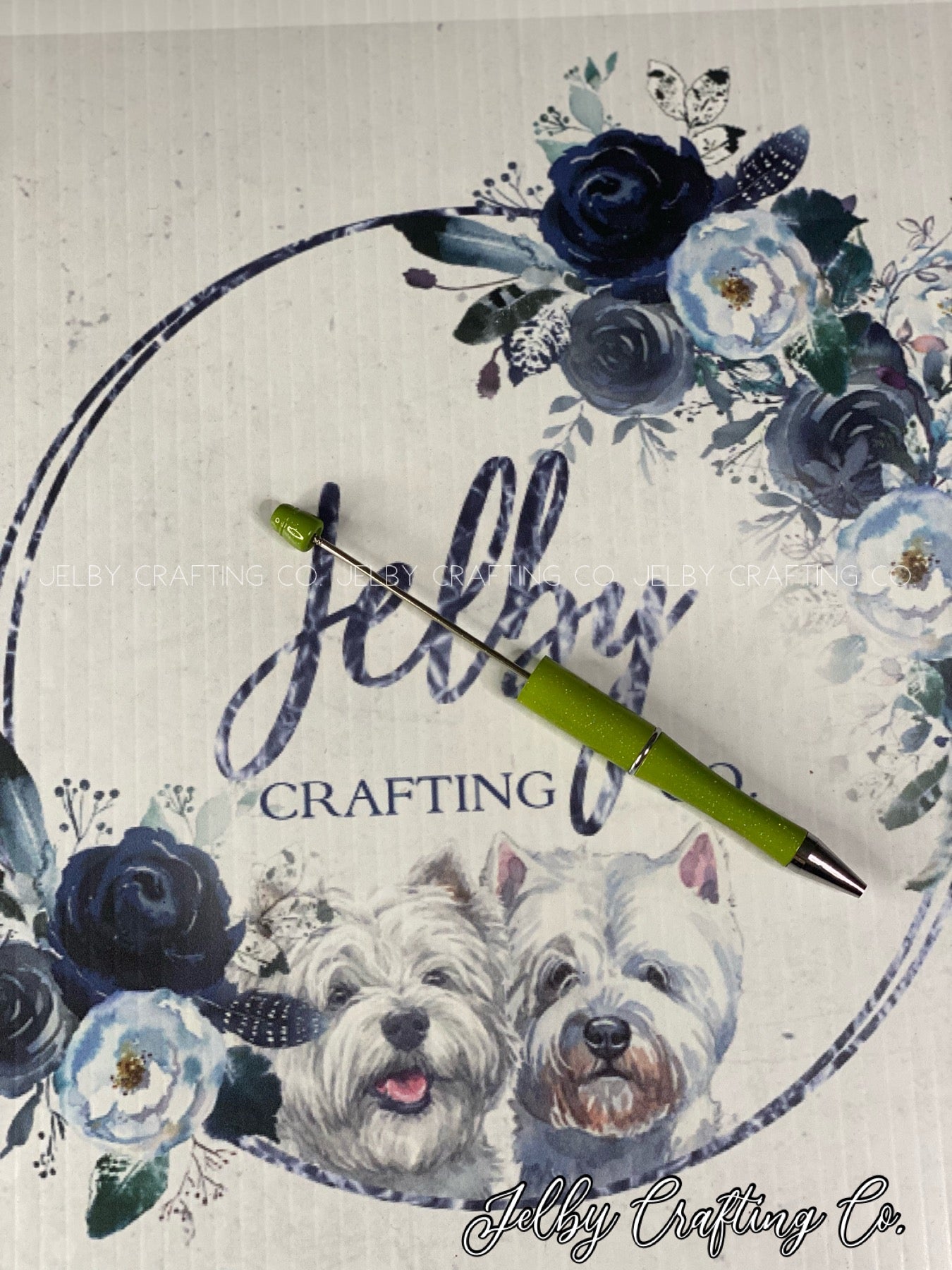 Beadable plastic pen