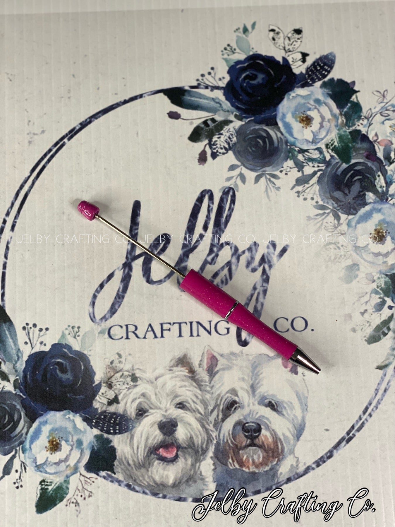 Beadable plastic pen
